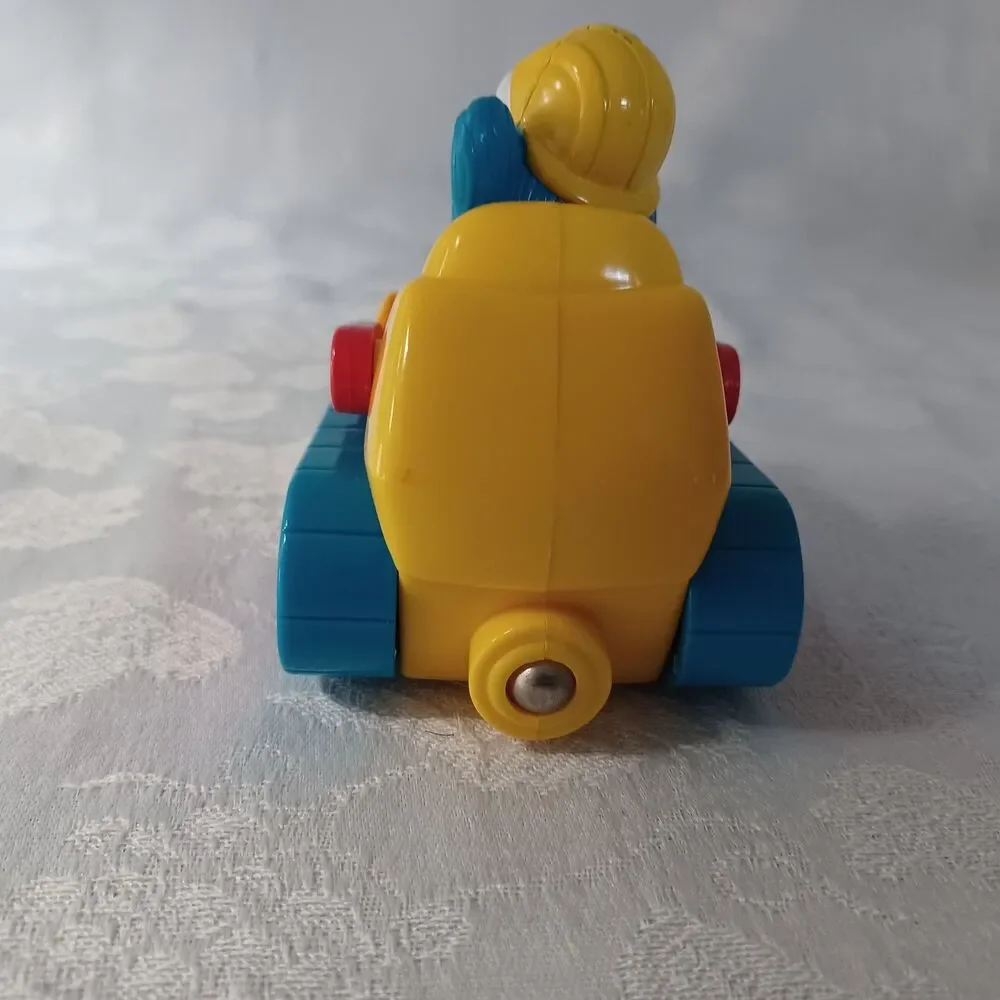 1999 TYCO PRESCHOOL TOYS MAGNETIZED SESAME STREET CONSTRUCTION 3 TRUCK SET